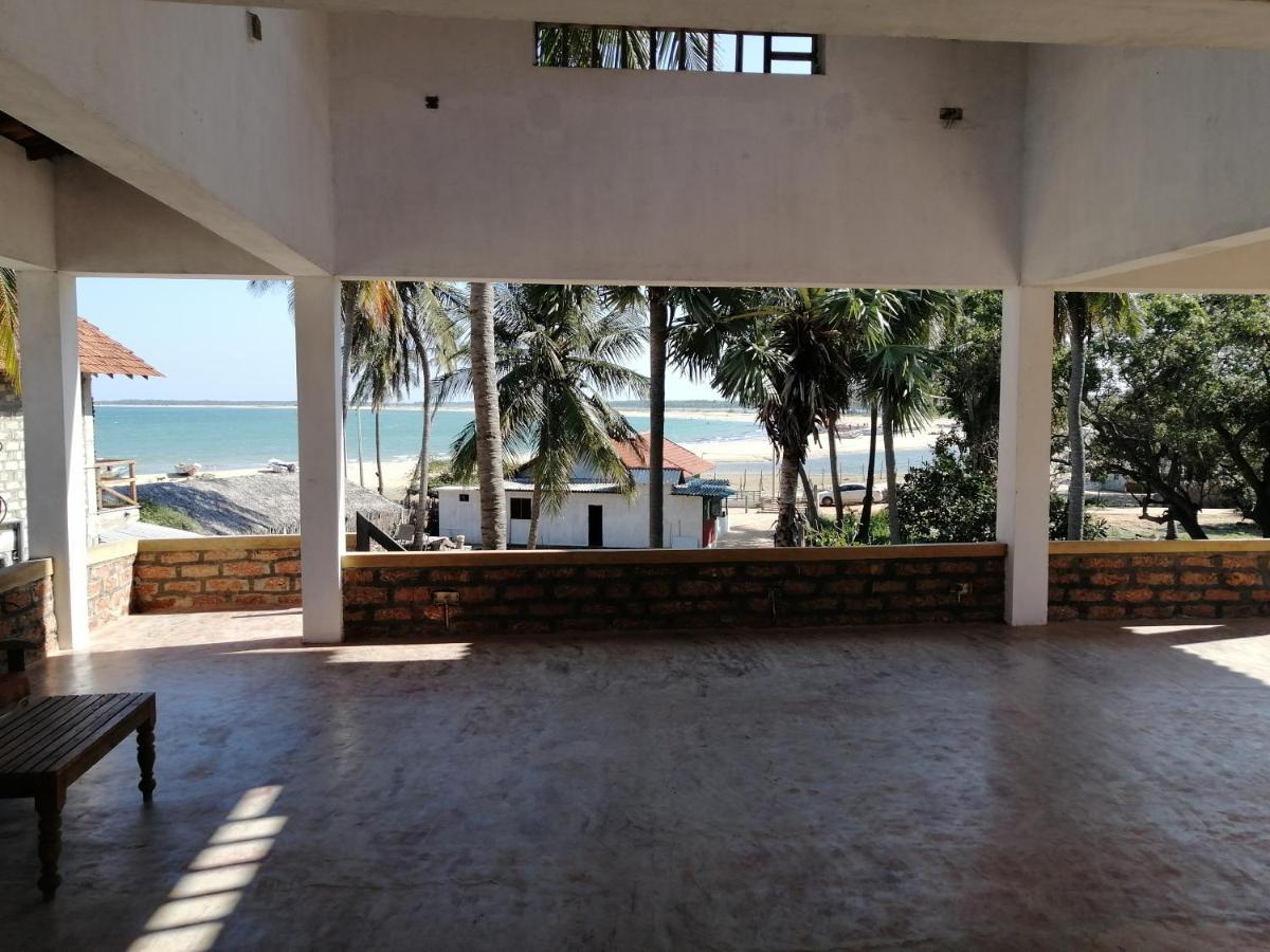 Red Coral Kitesurfing Resort Калпития Екстериор снимка