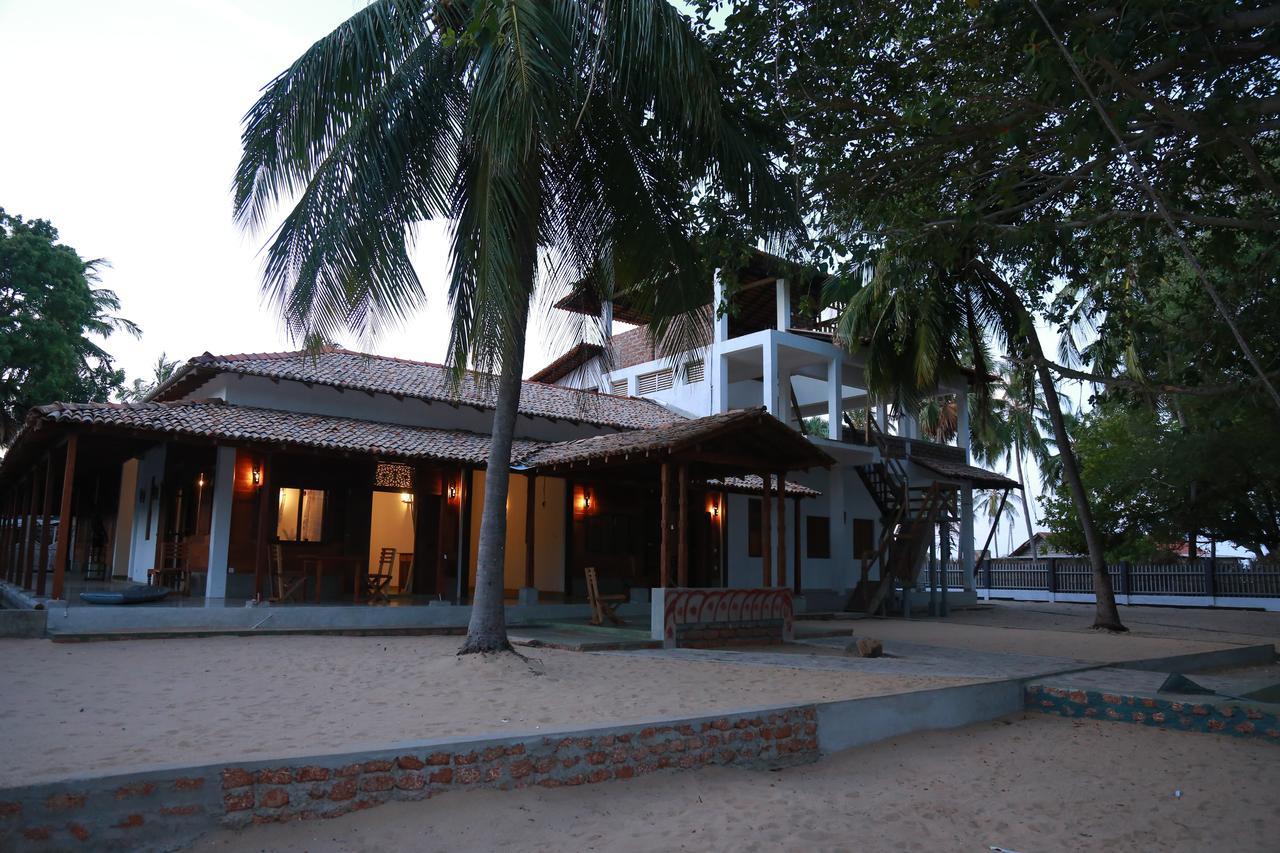Red Coral Kitesurfing Resort Калпития Екстериор снимка